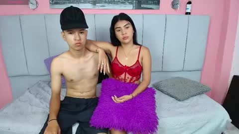 sexy_worlds online show from May 28, 12:24 pm