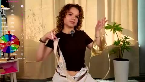 Snapshot of sexy_xs chatting on June 27, 6:07 am Agatha online show from June 27, 6:07 am