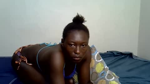 Snapshot of sexy_zola chatting on May 12, 5:26 am Im Zola online show from May 12, 5:26 am