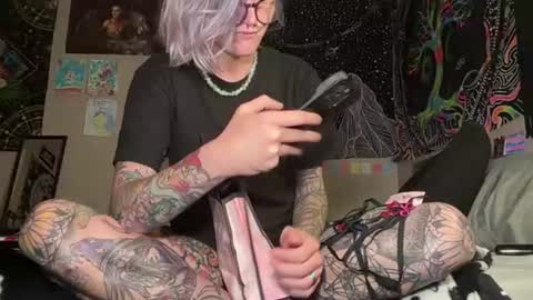 Snapshot of sexyaltftm chatting on June 16, 7:05 pm Ollie online show from June 16, 7:05 pm