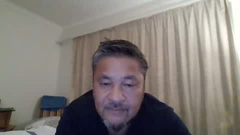 Dee online show from February 13, 8:59 am