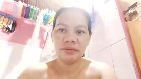 Snapshot of sexyasianbabe10 chatting on April 7, 10:31 pm sexyasianbabe10 online show from April 7, 10:31 pm