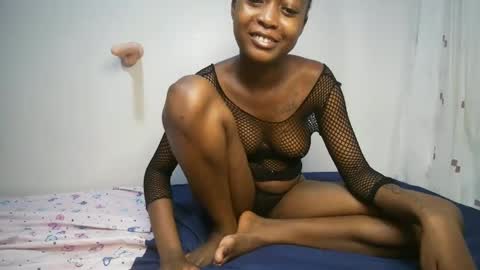 Snapshot of sexyasspetitte_ chatting on January 11, 9:46 pm sexyasspetitte_ online show from January 11, 9:46 pm