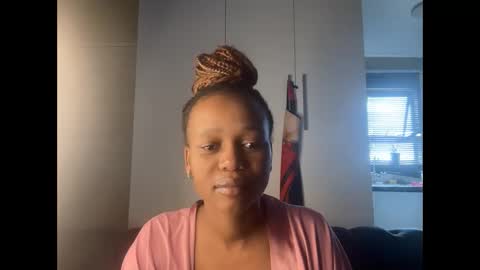 sexyasszeeee online show from February 25, 10:03 am