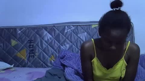 Snapshot of sexybeiby1 chatting on February 7, 2:48 am sexybeiby1 online show from February 7, 2:48 am