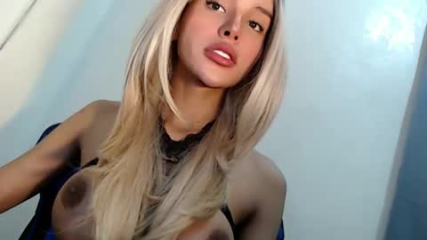 Seraphina Blaze online show from February 13, 9:09 am