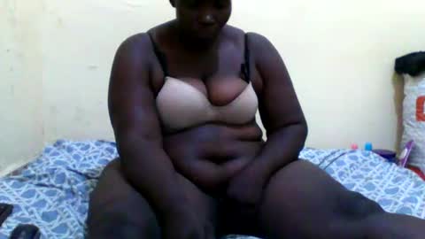 Snapshot of sexyblackberry7 chatting on January 29, 2:00 pm MAUREEN online show from January 29, 2:00 pm
