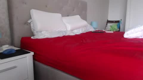 Sexyblonde4u58 online show from July 3, 3:35 am