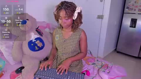 Snapshot of sexybrunnetem chatting on July 18, 6:50 am sofia online show from July 18, 6:50 am