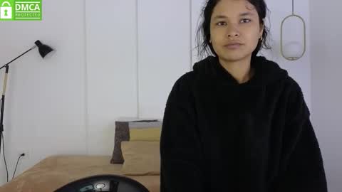 chanell and yina online show from March 15, 1:17 pm