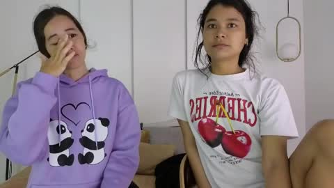 chanell and yina online show from March 21, 1:26 pm