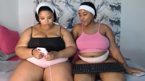 SEXYCHILL online show from April 18, 8:31 pm