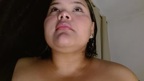 Snapshot of sexychubbyy chatting on February 16, 2:10 pm Eva online show from February 16, 2:10 pm