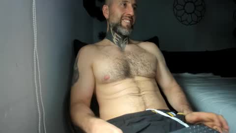 Snapshot of sexycolombian2022 chatting on January 31, 7:23 pm Antonioylola online show from January 31, 7:23 pm