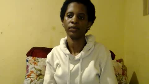 Snapshot of sexycurybeautyxoxo1 chatting on November 23, 5:46 pm Sexycurybeautyxoxo1 online show from November 23, 5:46 pm