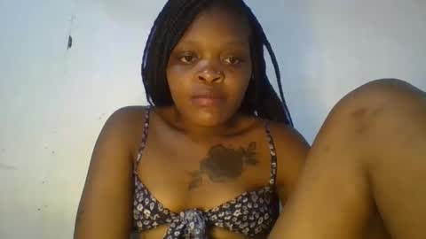 Snapshot of sexydee101436 chatting on February 5, 11:09 pm sexydee101436 online show from February 5, 11:09 pm