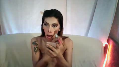 Devine online show from May 28, 11:57 pm