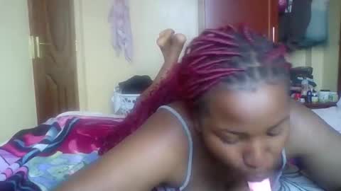 sexydivaslut_2 online show from May 7, 9:36 am