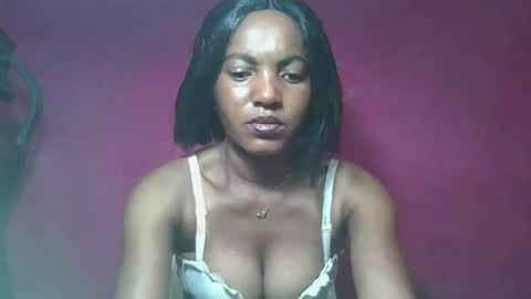 Snapshot of sexydoll32 chatting on March 16, 7:56 am sexydoll32 online show from March 16, 7:56 am