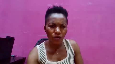 Snapshot of sexydoll32 chatting on April 7, 10:42 pm sexydoll32 online show from April 7, 10:42 pm
