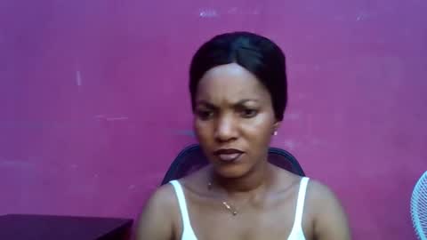 Snapshot of sexydoll32 chatting on April 14, 1:00 am sexydoll32 online show from April 14, 1:00 am