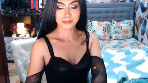 Snapshot of sexydominantmargaux chatting on January 31, 8:18 pm Goddess Dominant Margaux online show from January 31, 8:18 pm