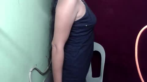 sexyemie29 online show from February 3, 6:51 am