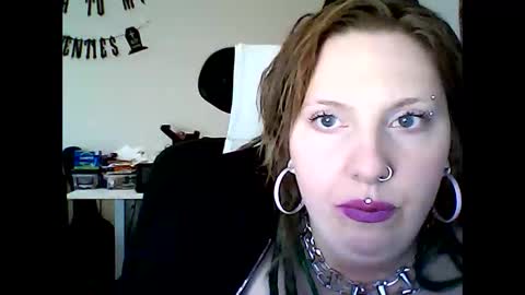 Wouldntyouliketoknow online show from October 13, 2:39 pm
