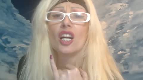 Snapshot of sexyeni chatting on December 11, 12:02 am ENI pvt moan your name WHEN I M NOT online you tell me in SNAPCHAT deal yes add me... FREE TWITTER magiconline101...... online show from December 11, 12:02 am