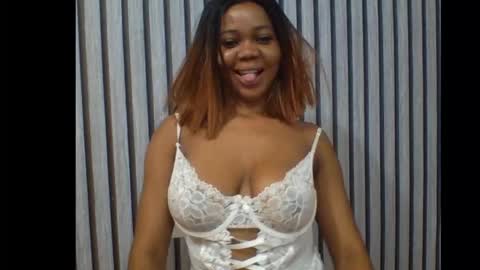 sexyeye368293 online show from November 23, 10:37 am