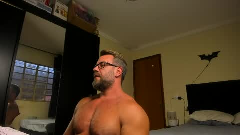 Snapshot of sexyflightz chatting on April 29, 5:06 pm chris online show from April 29, 5:06 pm