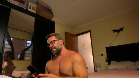 Snapshot of sexyflightz chatting on May 20, 3:51 pm chris online show from May 20, 3:51 pm