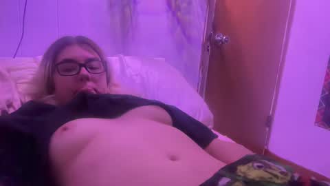 Snapshot of sexyflower21555 chatting on December 10, 12:39 am sexyflower21555 online show from December 10, 12:39 am