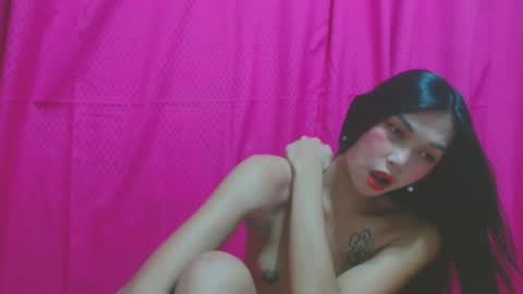 sexyhornyts4u online show from April 27, 11:19 am