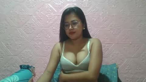 Snapshot of sexyjessa20 chatting on January 18, 1:15 pm sexyjessa20 online show from January 18, 1:15 pm
