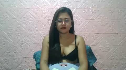 Snapshot of sexyjessa20 chatting on July 1, 11:59 pm sexyjessa20 online show from July 1, 11:59 pm