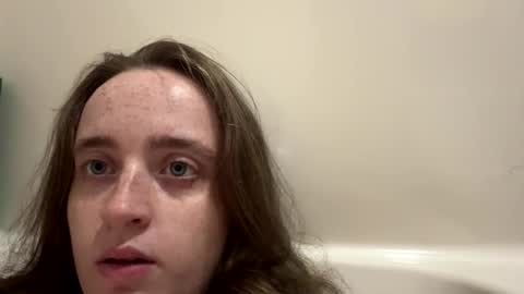 Snapshot of sexykitten2519535 chatting on October 26, 7:09 pm sexykitten2519535 online show from October 26, 7:09 pm