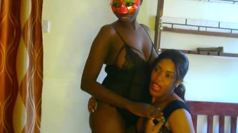 Snapshot of sexylavinn chatting on November 11, 7:30 am lavinn online show from November 11, 7:30 am