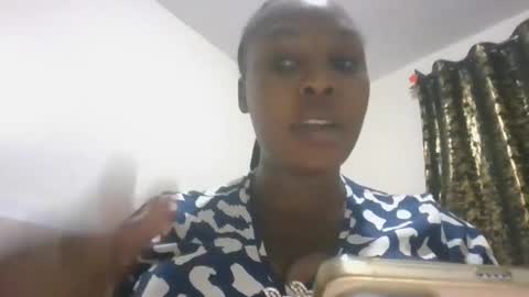 Snapshot of sexylily25 chatting on October 12, 3:00 pm lily online show from October 12, 3:00 pm