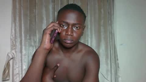 sexylinkebony2 online show from February 20, 6:37 am