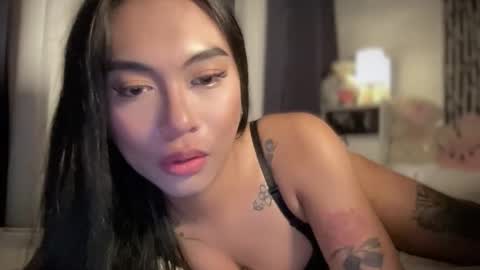 maxine online show from February 9, 4:55 pm