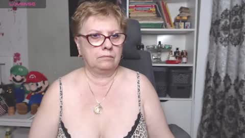 sexylynette4u online show from November 27, 10:17 am