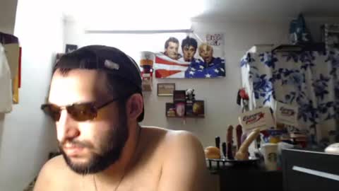 Snapshot of sexymacho7793 chatting on June 24, 6:40 pm BISEXPRINCE777 online show from June 24, 6:40 pm