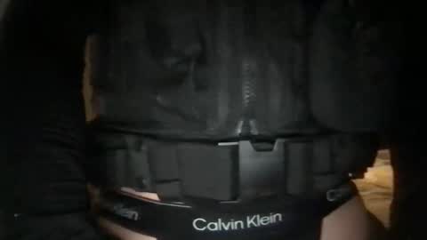 Snapshot of sexymilitaryboy chatting on May 13, 10:27 pm sexymilitaryboy online show from May 13, 10:27 pm