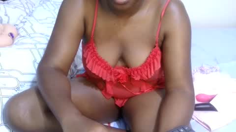 Snapshot of sexymompie chatting on December 28, 9:30 pm CANDY online show from December 28, 9:30 pm