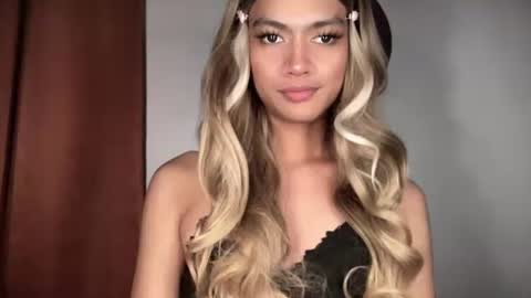 LIEZEL online show from May 27, 10:51 pm