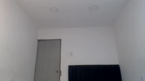 Snapshot of sexynatalia25 chatting on April 22, 7:04 pm Natalia Duran online show from April 22, 7:04 pm