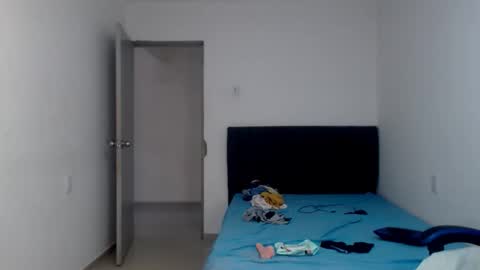 Snapshot of sexynatalia25 chatting on April 24, 10:34 pm Natalia Duran online show from April 24, 10:34 pm