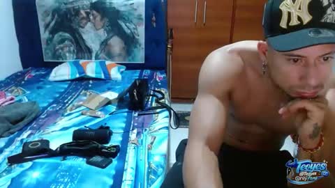 Snapshot of sexynative4u chatting on June 7, 9:18 pm sexynative4u online show from June 7, 9:18 pm