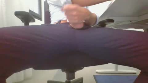 Snapshot of sexynaugthywanker chatting on September 18, 9:44 am sexynaugthywanker online show from September 18, 9:44 am